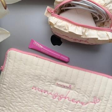 Hand-Embroidered Quilted Laptop Sleeve – Shock-Resistant Pastel Yellow