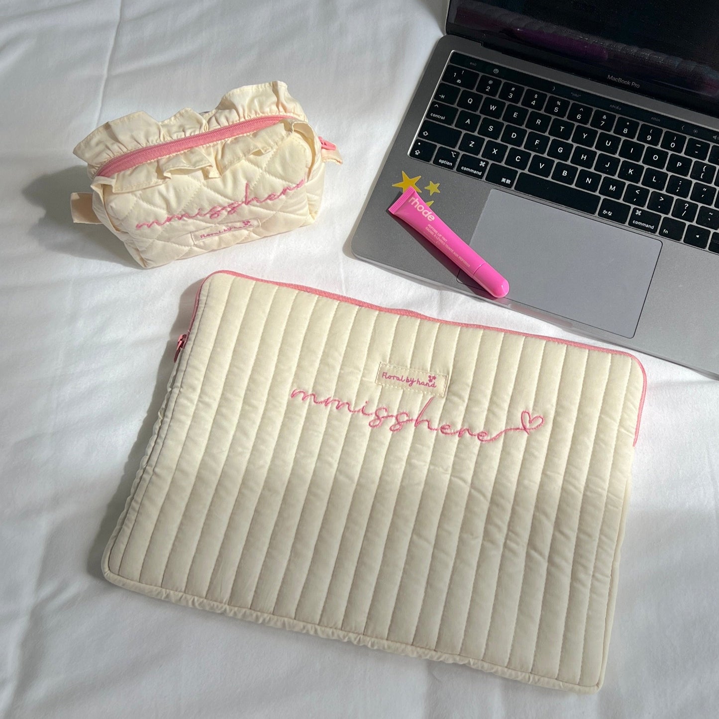 Hand-Embroidered Quilted Laptop Sleeve – Shock-Resistant Pastel Yellow